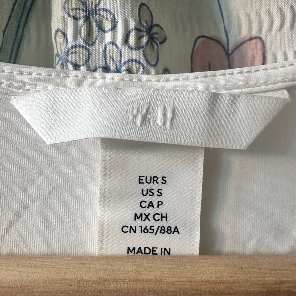 Two pack Black and Cream Sqaure Neck Tank Tops - Picture 5 of 6